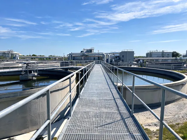 Wastewater treatment grating covers